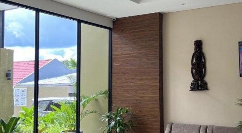 Grand Papua Hotel Sentani WEST PAPUA Екстериор снимка
